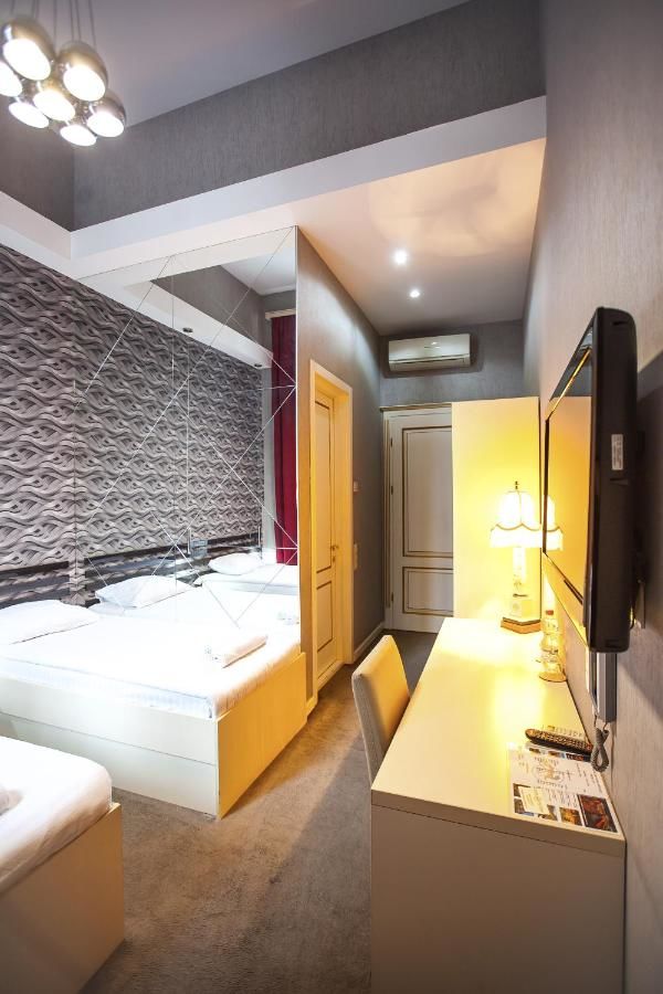 Отель Rustaveli Hotel Тбилиси