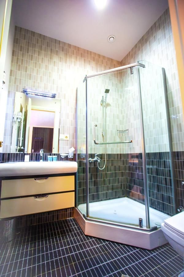 Отель Rustaveli Hotel Тбилиси