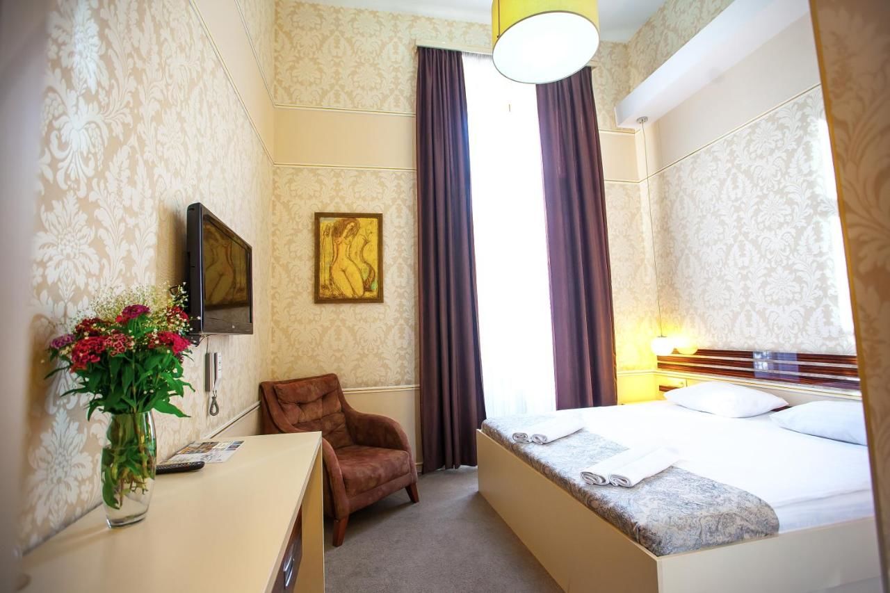 Отель Rustaveli Hotel Тбилиси-43