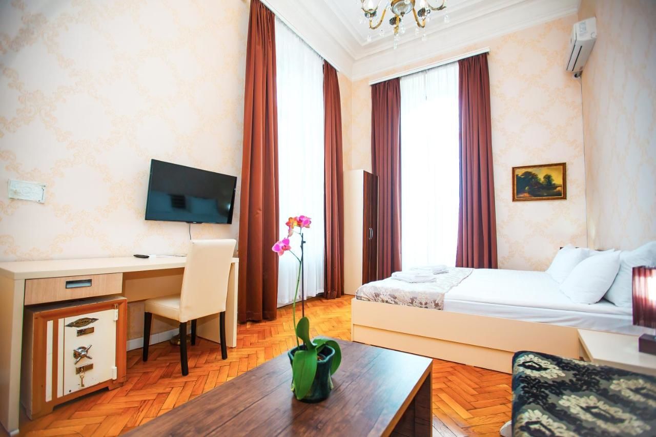Отель Rustaveli Hotel Тбилиси