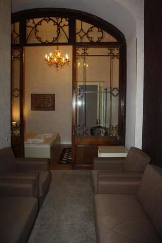 Отель Rustaveli Hotel Тбилиси Улучшенный полулюкс-1