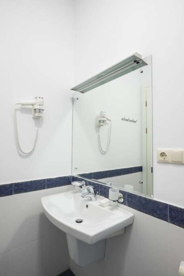 Отель Rustaveli Hotel Тбилиси-74